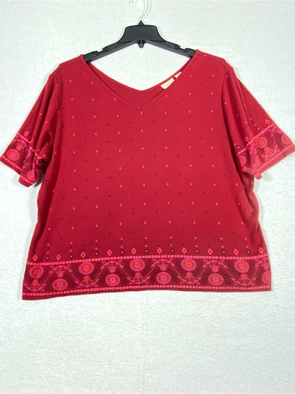 Crossroads T-Shirt Womens 2X Maroon Diamond Micro Dot V Neck Medallion Border